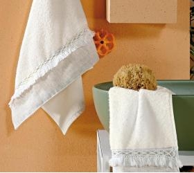 1684844404_set-petsetes-Kentia-Evan