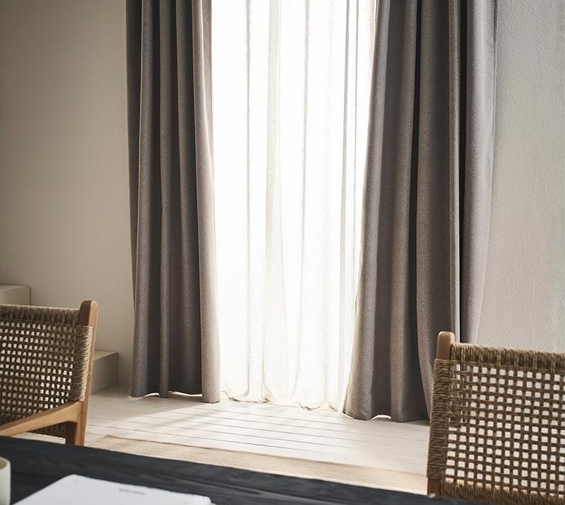 1713866743_koyrtina-black-out-Gofis-Home-129-47