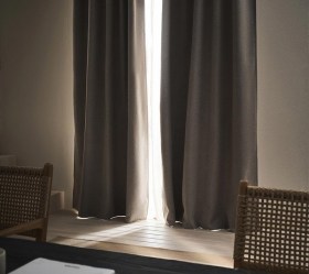 1713866744_koyrtina-black-out-Gofis-Home-129-47-01