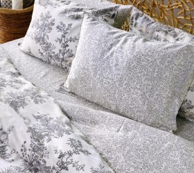1744810655_kentia-sentonia-paplomatothiki-koyberli-Toile-22-02
