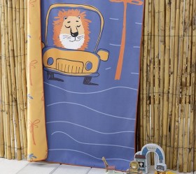1745583510_Nima-Home-Petseta-Thalassis-Micro-Lion-Trip-02