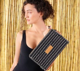 1747126392_Kentia-Tsantaki-Paralias-Purse-254-01