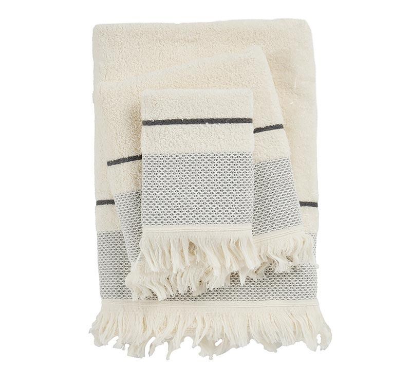 1758292313_set-petsetes-Das-home-0840