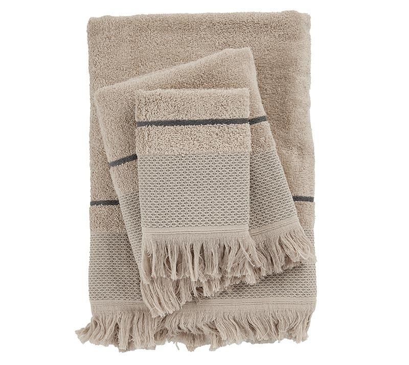 1758292401_set-petsetes-Das-home-0842