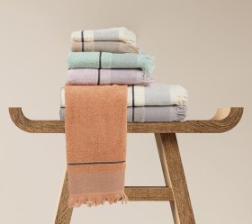 1758292439_set-petsetes-Das-home-0838-02