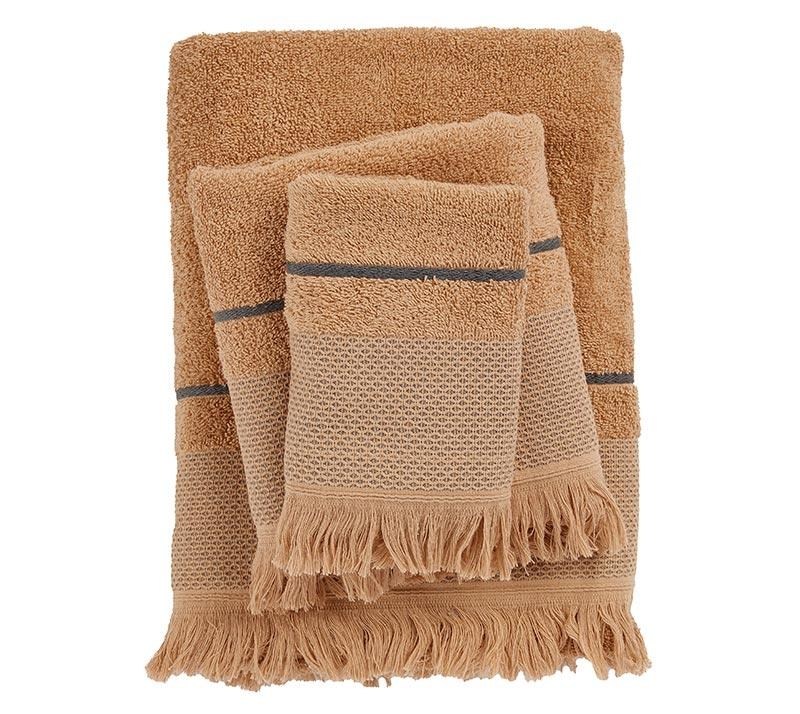 1758292439_set-petsetes-Das-home-0843