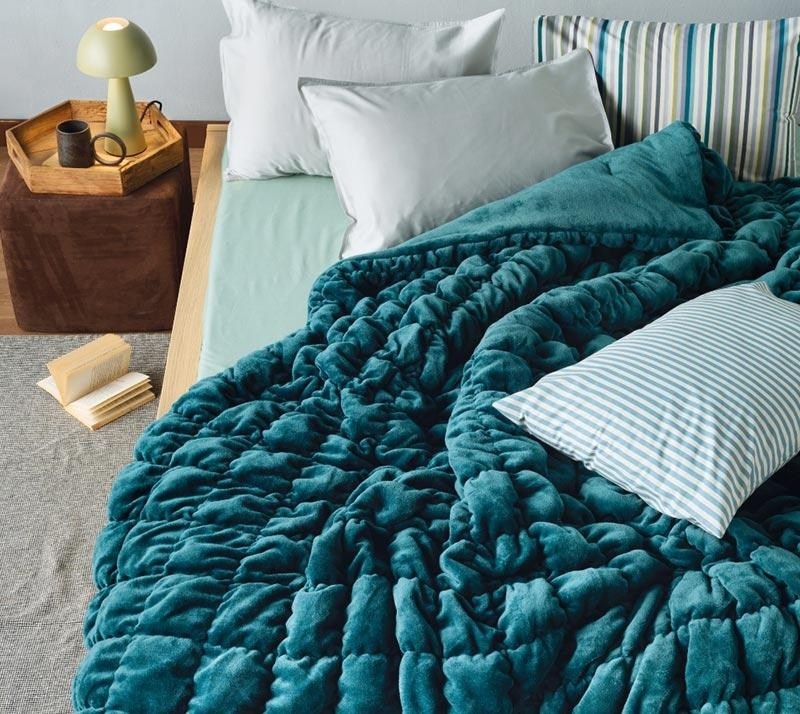 1758529835_paploma-Kentia-marshmallow-02