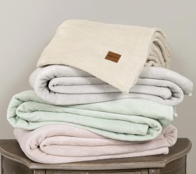 1759406103_koyberta-fleece-Nima-Home-Alpa-01