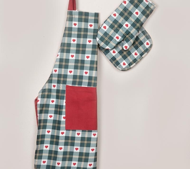 1761319436_christoygenniatiki-podia-Nima-Home-Christmas-Love